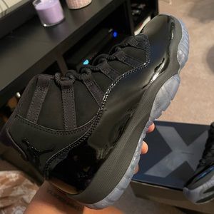 Jordan 11 Retro Cap and Gown 2018 Size 7.5